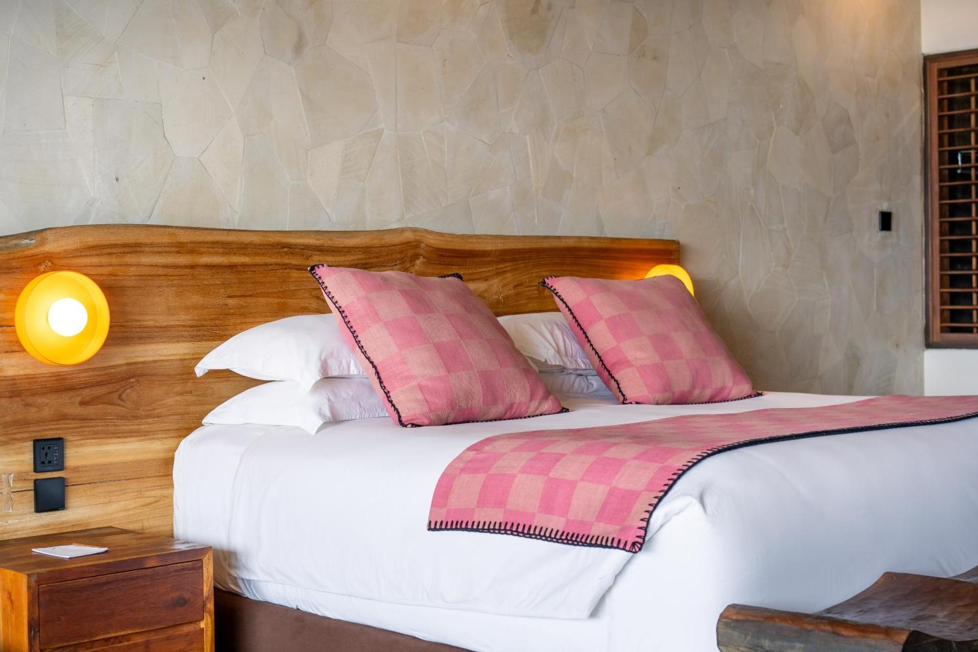 Bombora Medewi Hotel Pulukan Ngoại thất bức ảnh