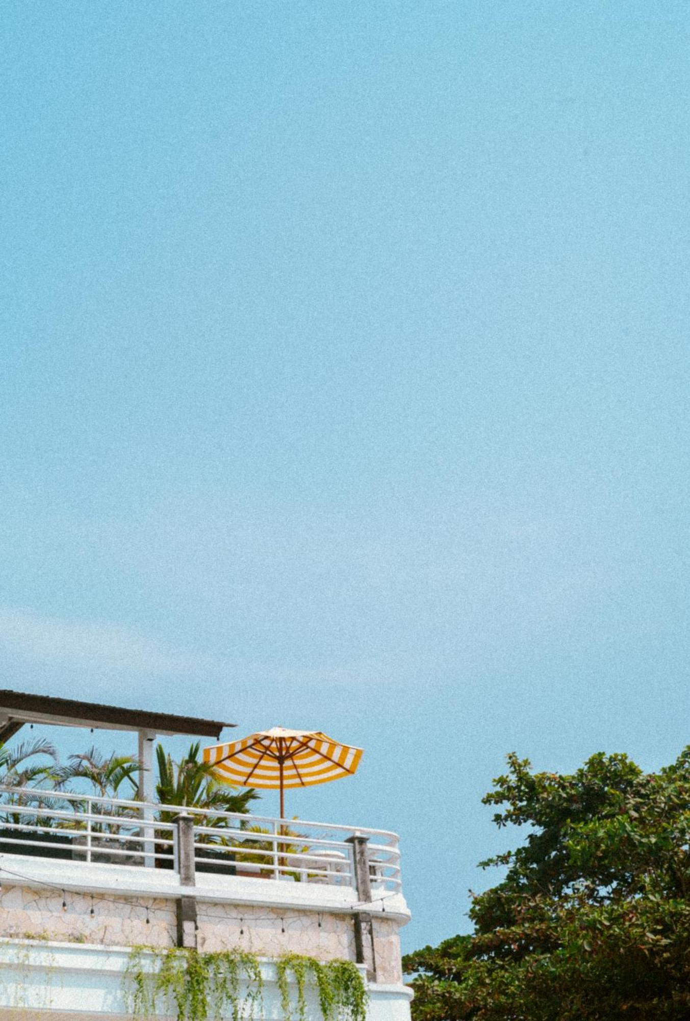 Bombora Medewi Hotel Pulukan Ngoại thất bức ảnh
